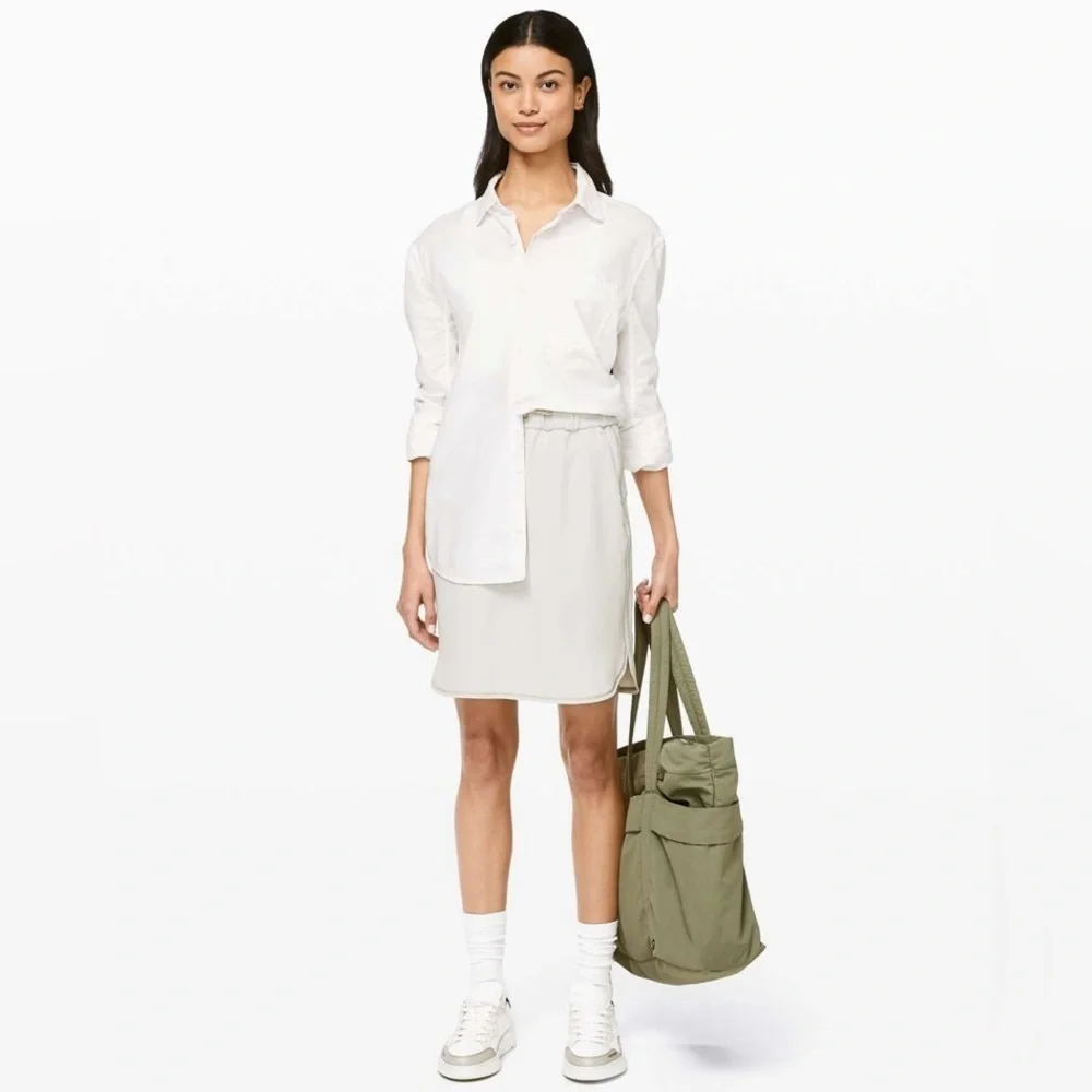 NWT Lululemon On The Fly Skirt *Woven
Silverstone​​​​ - Picture 5 of 11